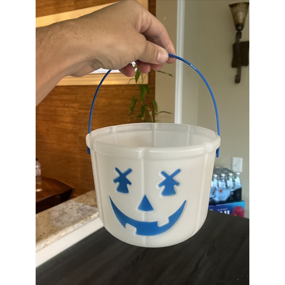 NEW Dutch Bros Halloween Glow In The Dark Bucket IN HAND!!‎